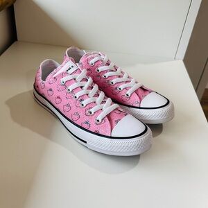 Hello Kitty Converse